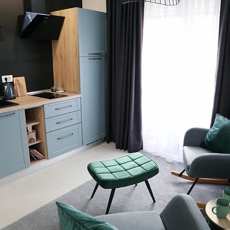 Flora Studio Apartments Korenica Ngoại thất bức ảnh