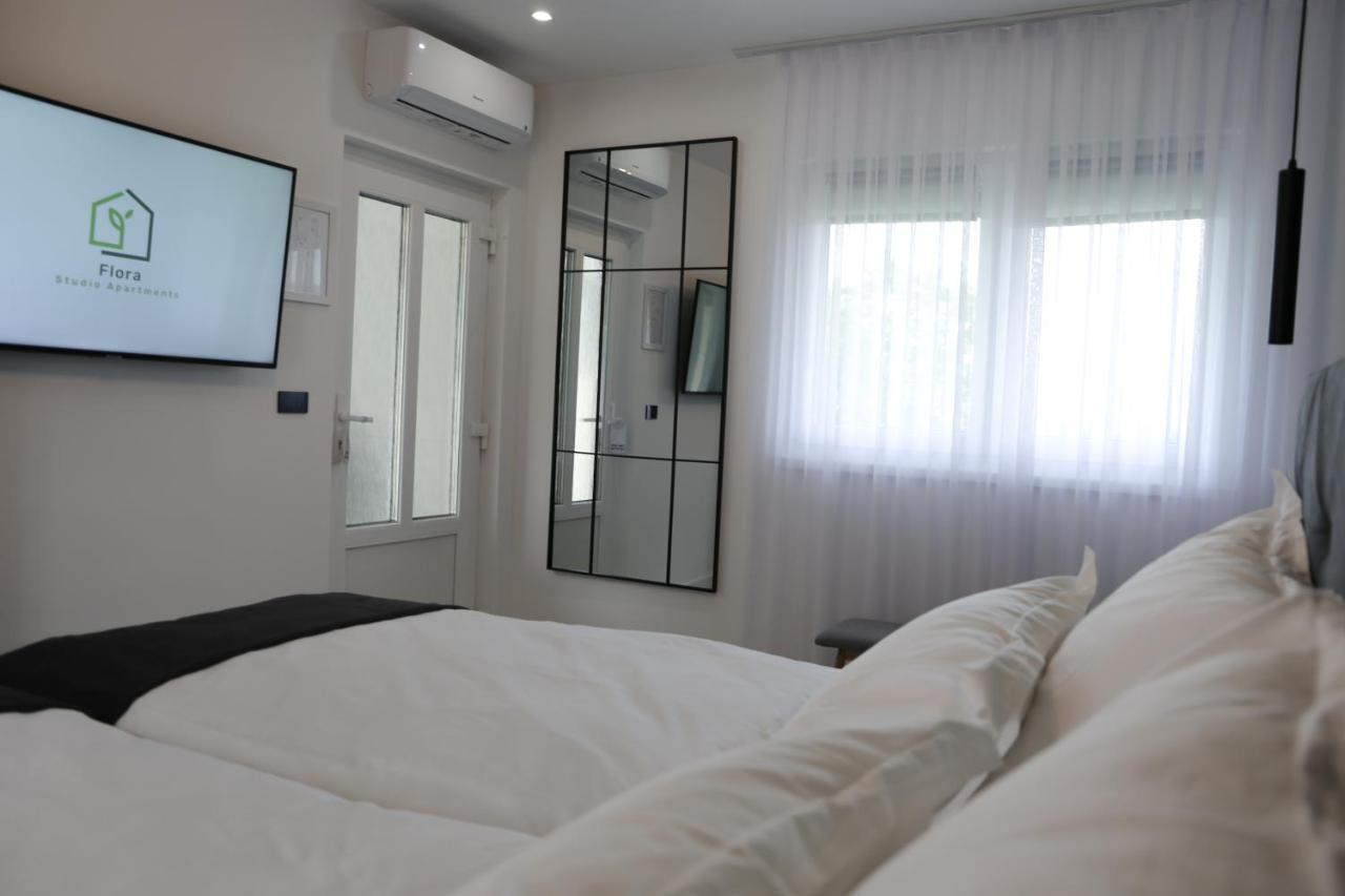 Flora Studio Apartments Korenica Ngoại thất bức ảnh